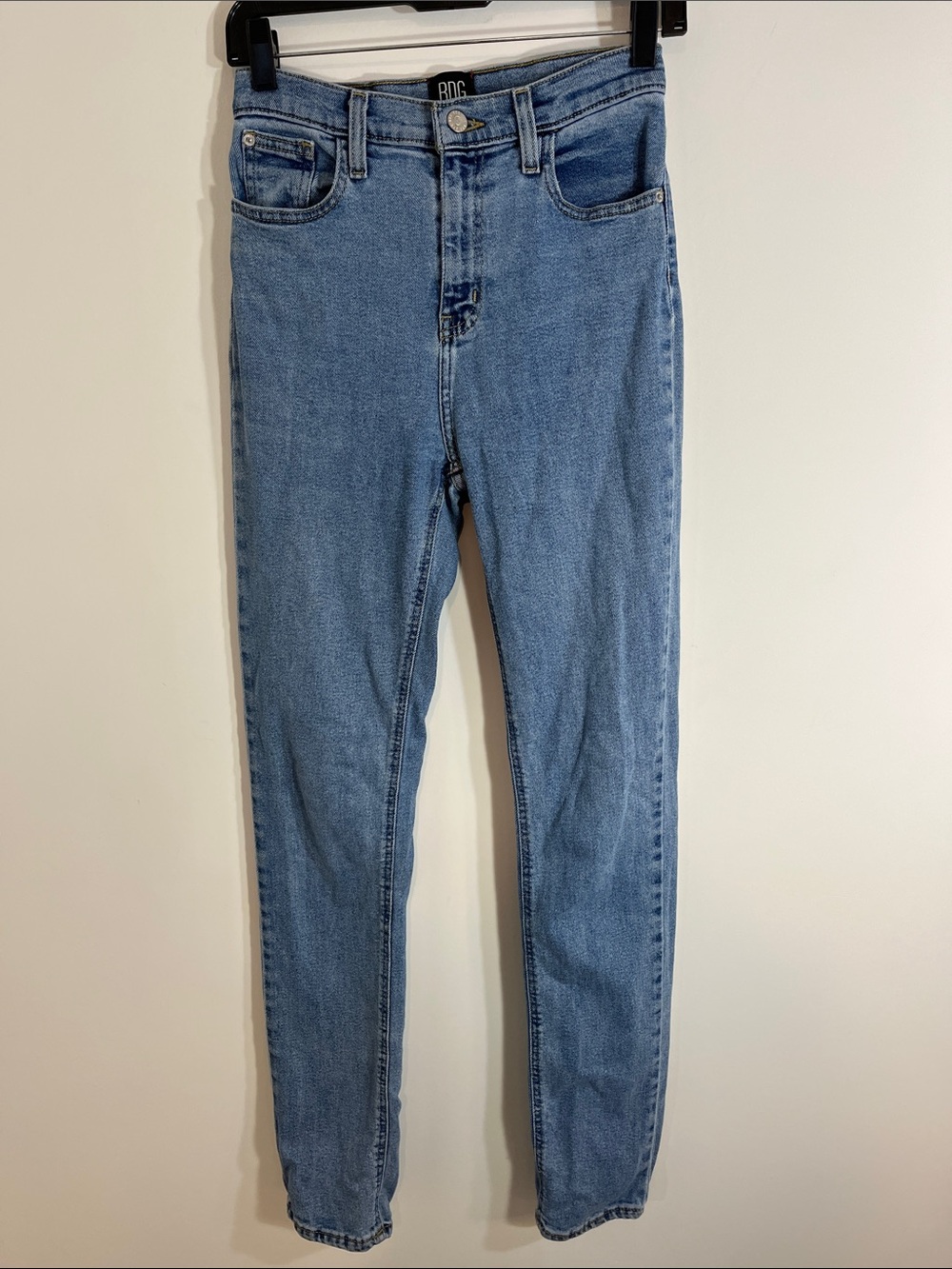BDG Girlfriend high rise jeans 26